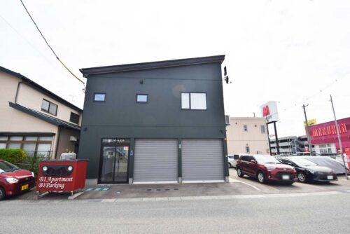 B1アパートメント◆南東角部屋◆2020年9月20新築！ 屋内共用廊下！ ◆ロフト付き！天井高1400mm！ ◆イオン秋田中央店や茨島イオンタウンへ車でのアクセスしやすい立地です。